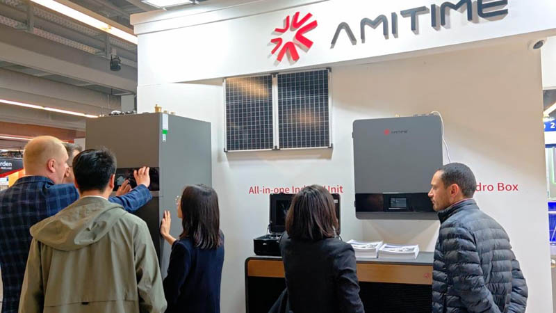 the-worlds-attention--amitime-shines-at-ish-in-frankfurt-04.jpg