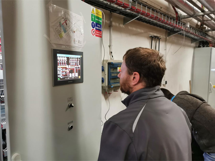amitime-unveils-the-30kw-powerstar-commercial-heat-pump-unit3.jpg